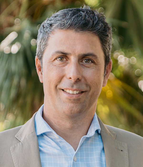 Efican equipo: Alberto Soriano Maldonado, Dirección